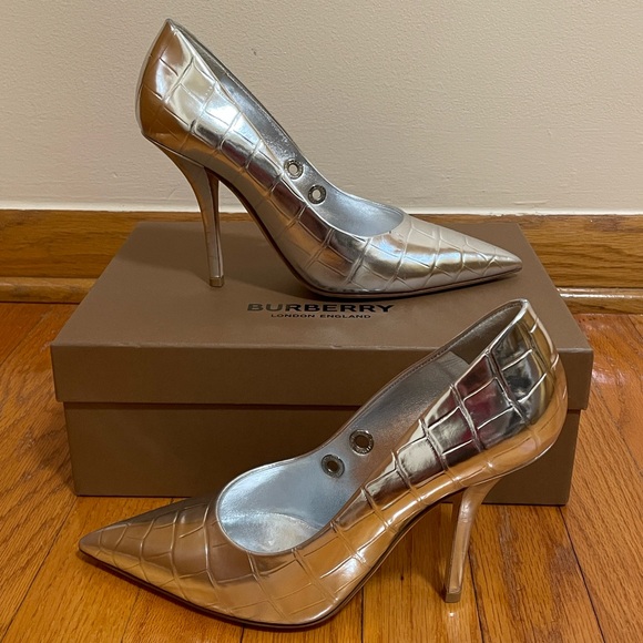 Burberry Heels Aubri Pointy Silver Leather Pumps Women's Size 38 - Picture 14 of 16